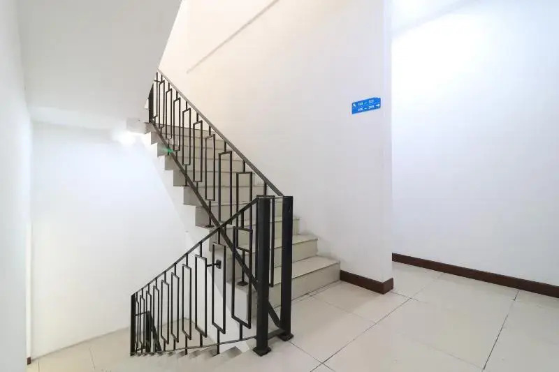 Джакарта: Uptown Residence Syariah Pondok Pinang