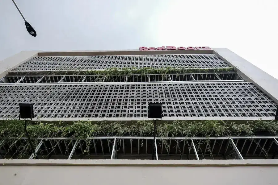 Reddoor Near Rs Royal Prima Medan 2 — фото 1