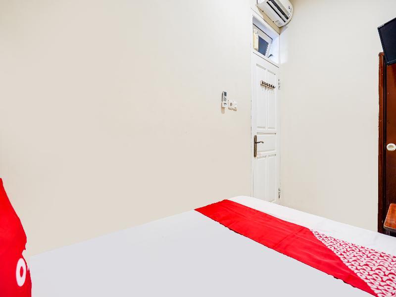 Сурабая: Oyo 91511 Ampel Residence Syariah