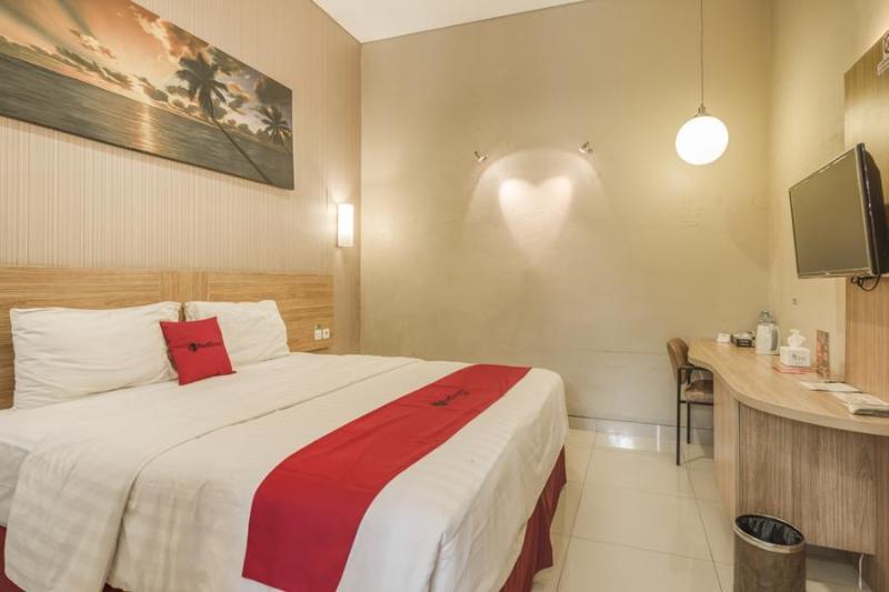 Сурабая: RedDoorz Syariah near Terminal 1 Juanda Airport