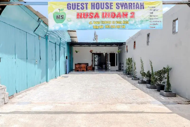 Бату: Guesthouse Nusa Indah Syariah 2 by ZUZU