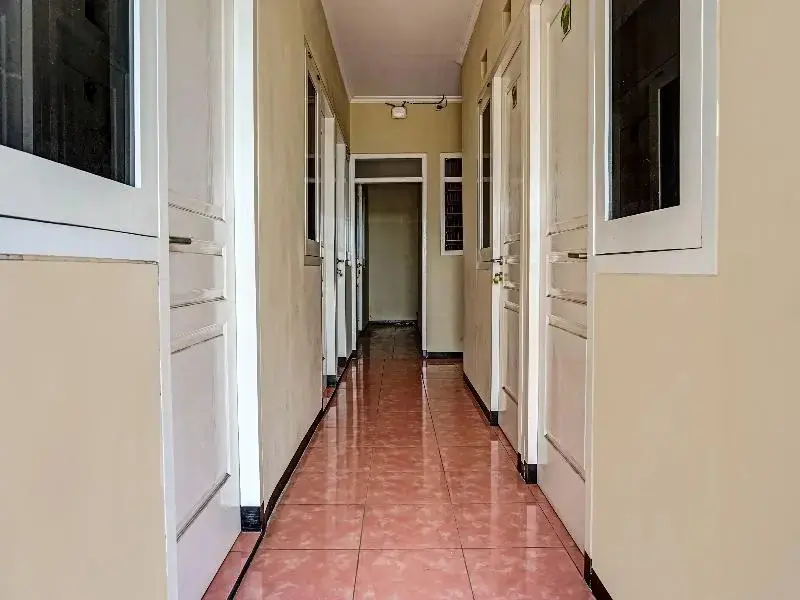 Бату: Spot On 1870 Graha Batu Mulia