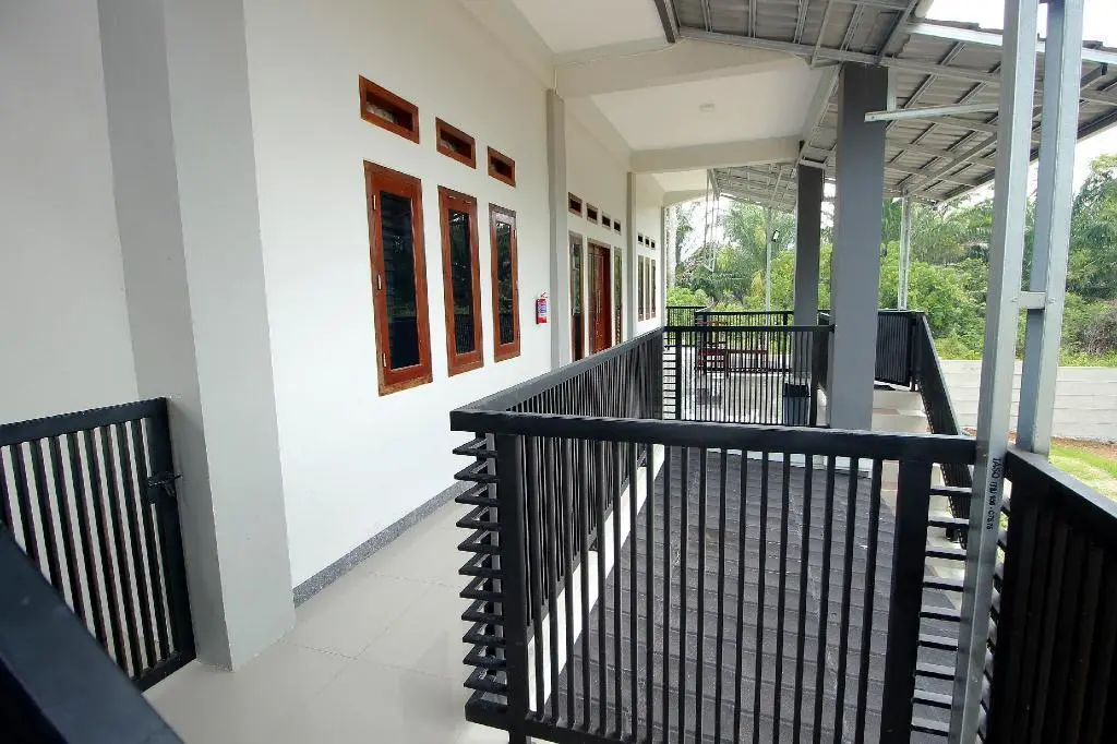 Бенгкулу: Super Oyo 2400 Maleo Exclusive Residence