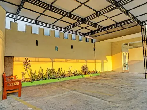 Oyo 91599 Penginapan Mutiara Madiun — фото 1
