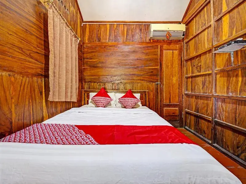 Тегал: Oyo 91201 Larasati Homestay Pantai Klayar