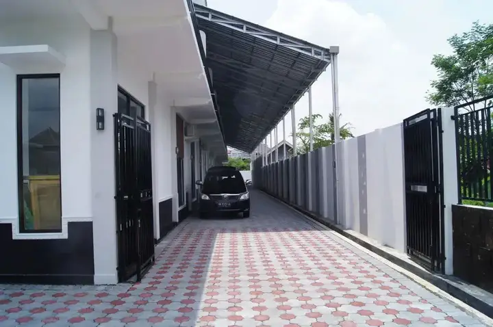Батуретно: Oyo 3843 Medical Kost Syariah