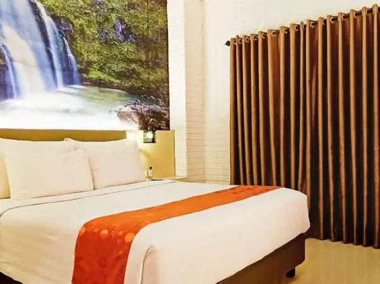 Тегал: Premiere Hotel Tegal