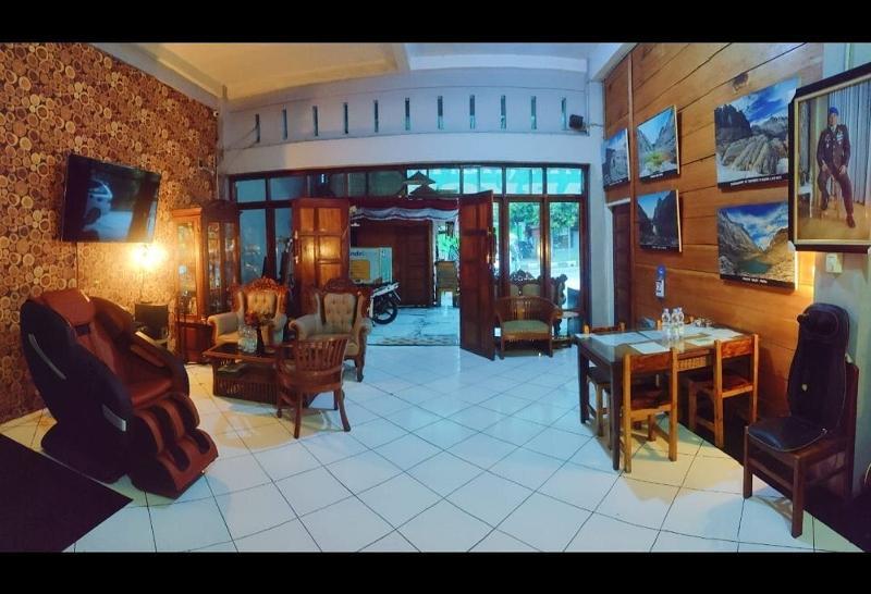 Марумпа: The Carstensz Homestay by ZUZU