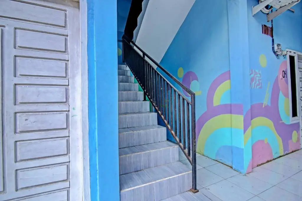 Прабумулих: Oyo 91404 Kost Syahira