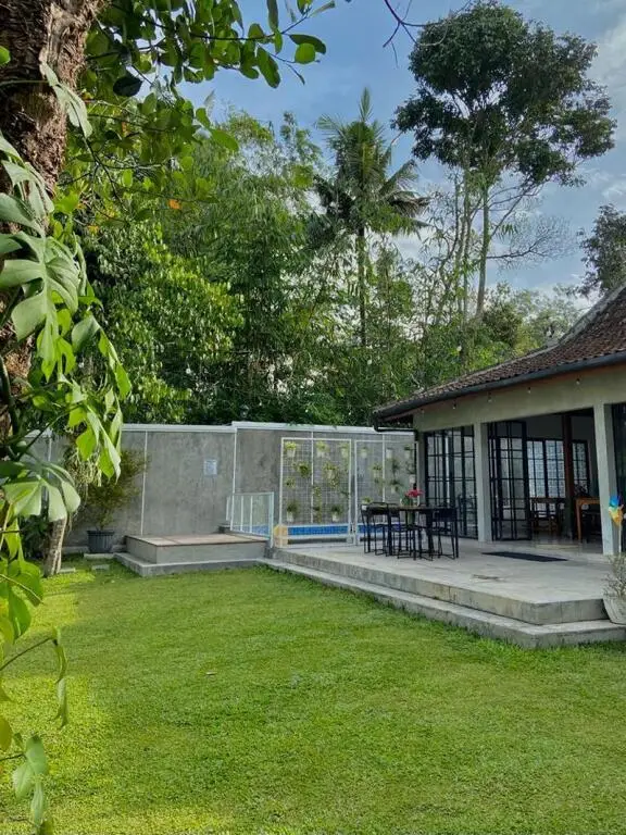 Пакем: Omah Ucok Yogyakarta By Zuzu