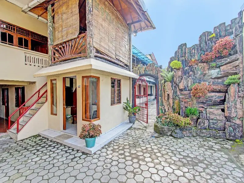 Танджунг Пинанг: 91353 Hotel Surya Andesa