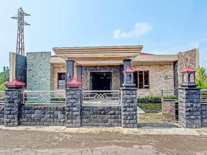 Танджунг Пинанг: 91353 Hotel Surya Andesa