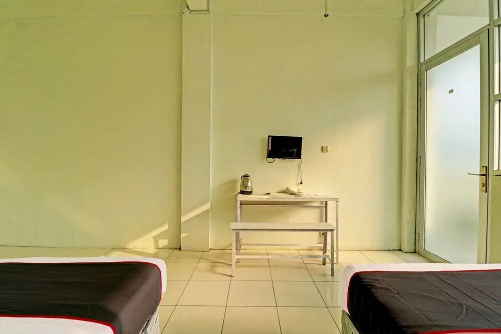 Паромпонг: Capital O 91466 Hotel Neu Backpacker Tf Syariah