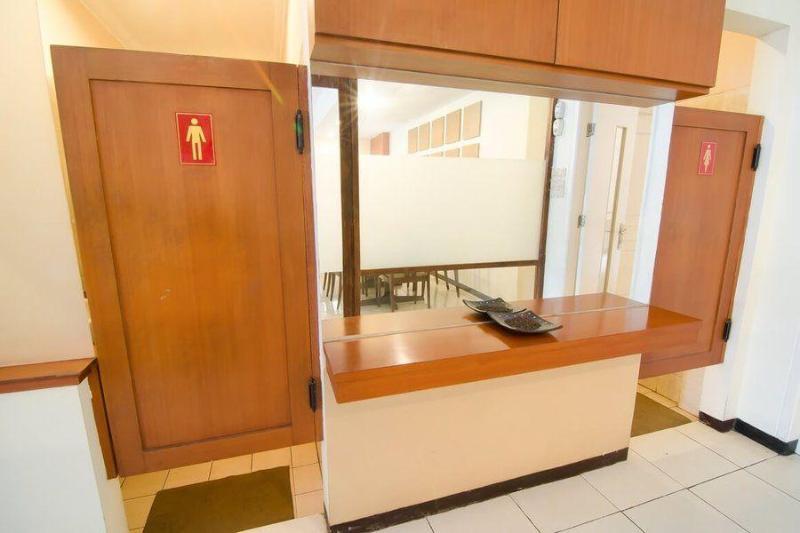 Сурабая: Hotel Jawa 22