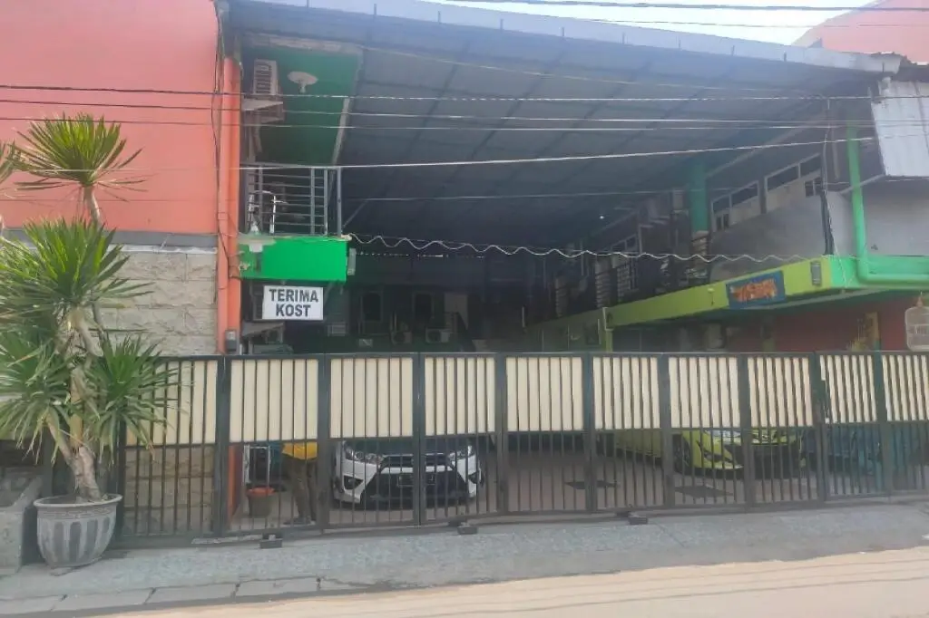 Сурабая: OYO 90753 Graha Sekar Wangi