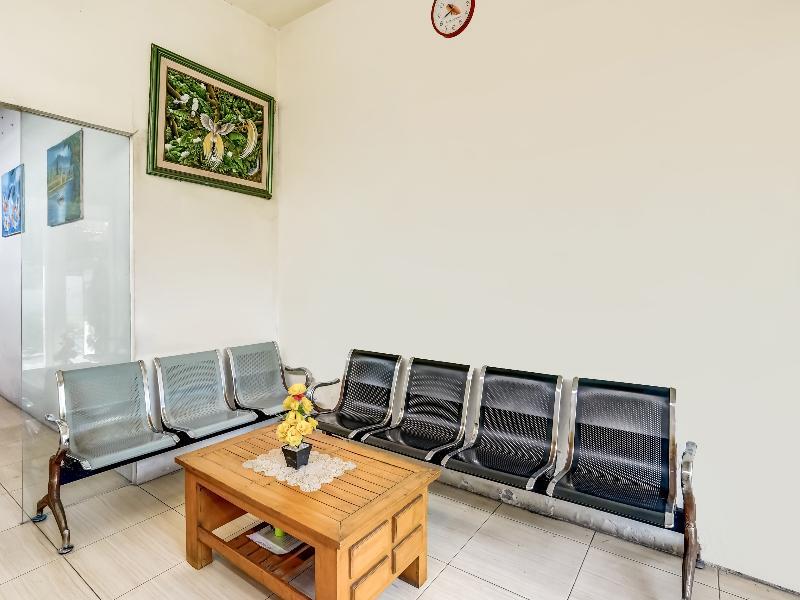 Кабупатен Соппенг: Oyo 91361 Benlin D'kost Syariah