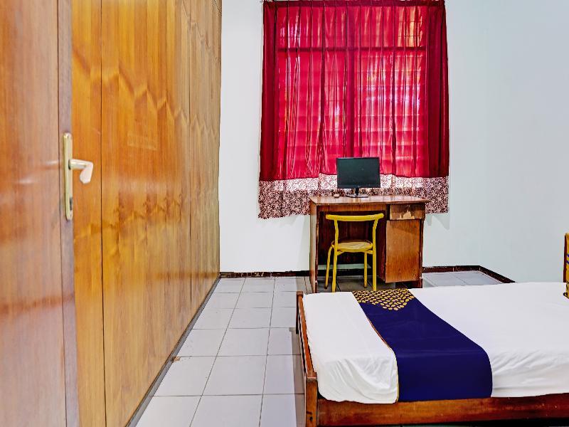 Сурабая: Spot On 91524 Victory Homestay Syariah
