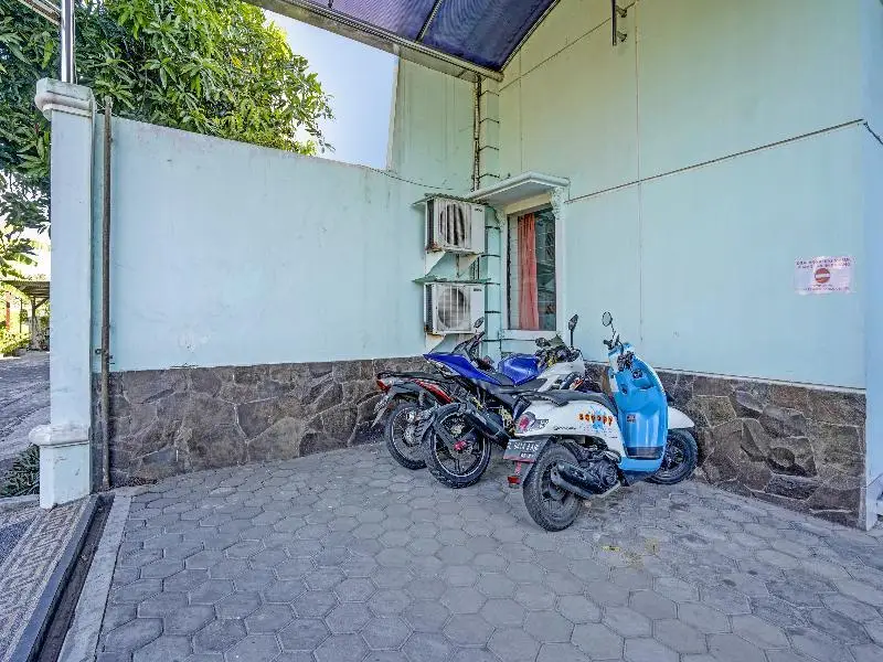 Сурабая: Spot On 91524 Victory Homestay Syariah