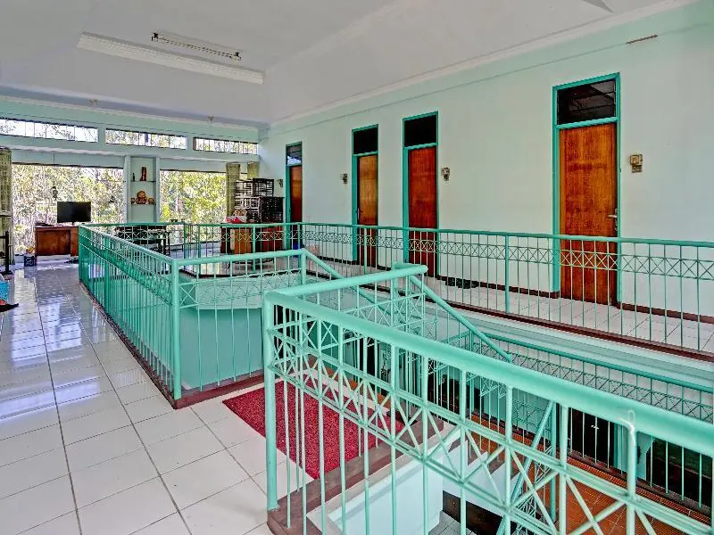 Сурабая: Spot On 91524 Victory Homestay Syariah