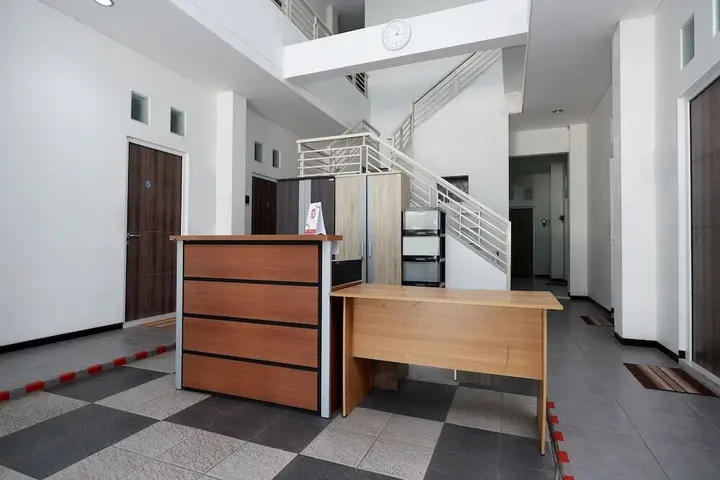 Семаранг: Sunshine Hostel by OYO Rooms