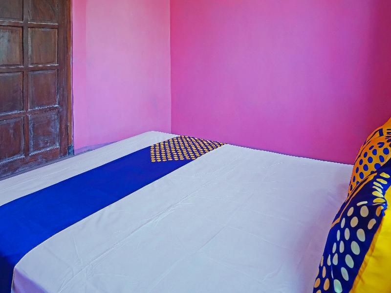 Танджунг Пинанг: Spot On 91527 As-sakinah Homestay Syariah