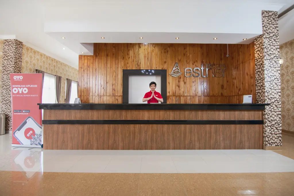 Тангга Бату Барат: Capital O 540 Esther Hotel