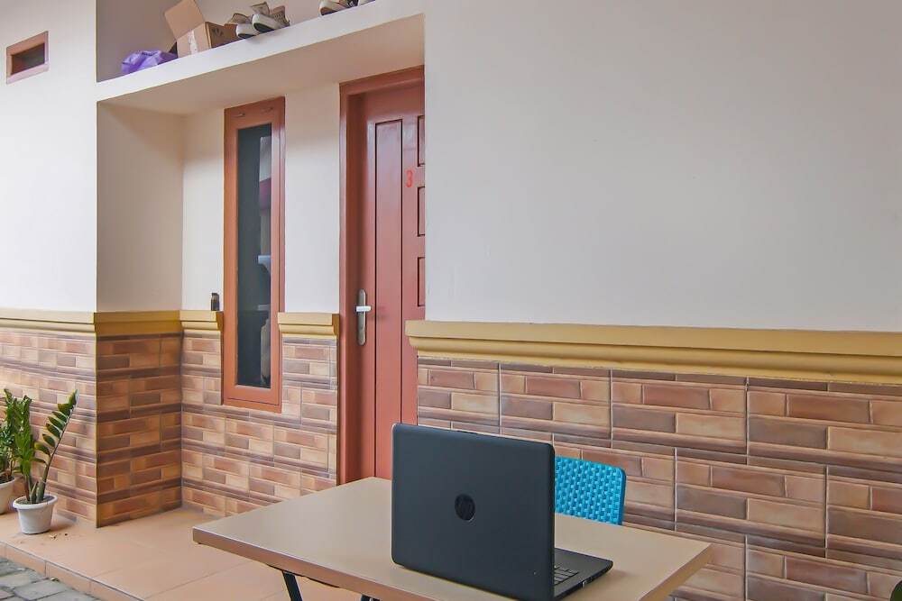Пеканбару: Spot On Feri Homestay