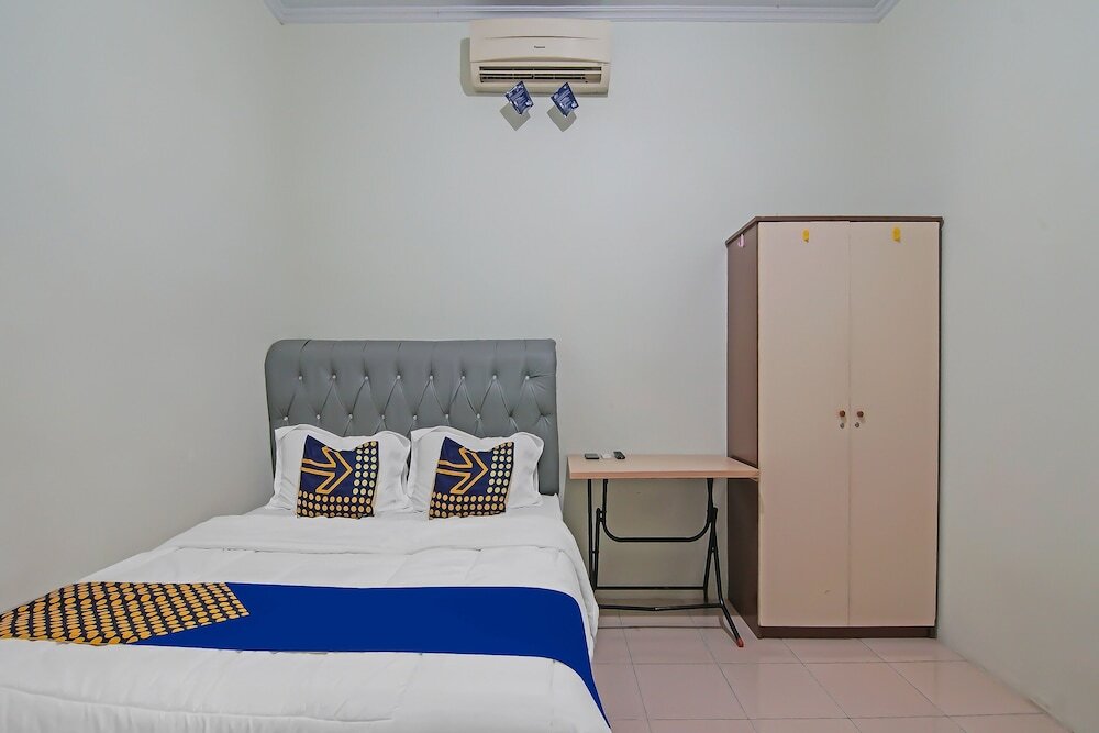Пеканбару: Spot On Feri Homestay