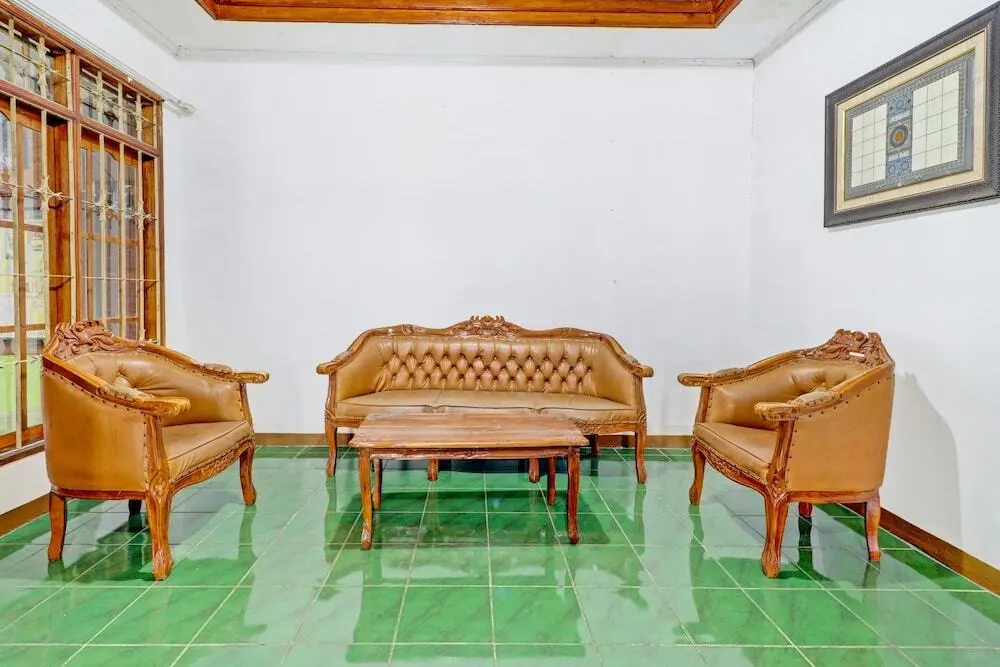 Лембанг: Cibeunying Homestay Cibodas Maribaya Homestays By Oyo Rooms