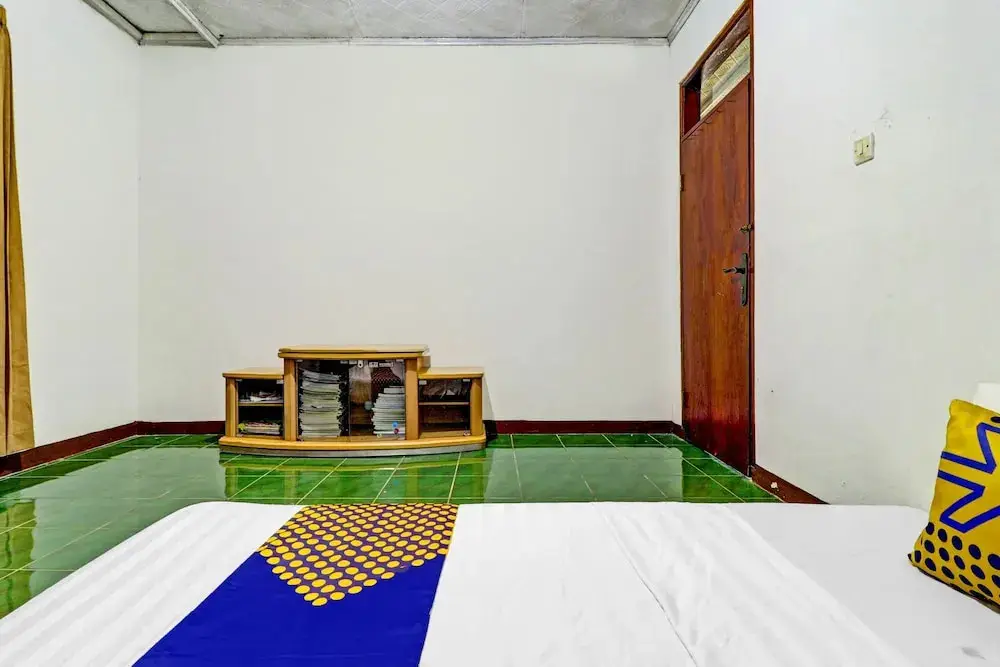 Лембанг: Cibeunying Homestay Cibodas Maribaya Homestays By Oyo Rooms