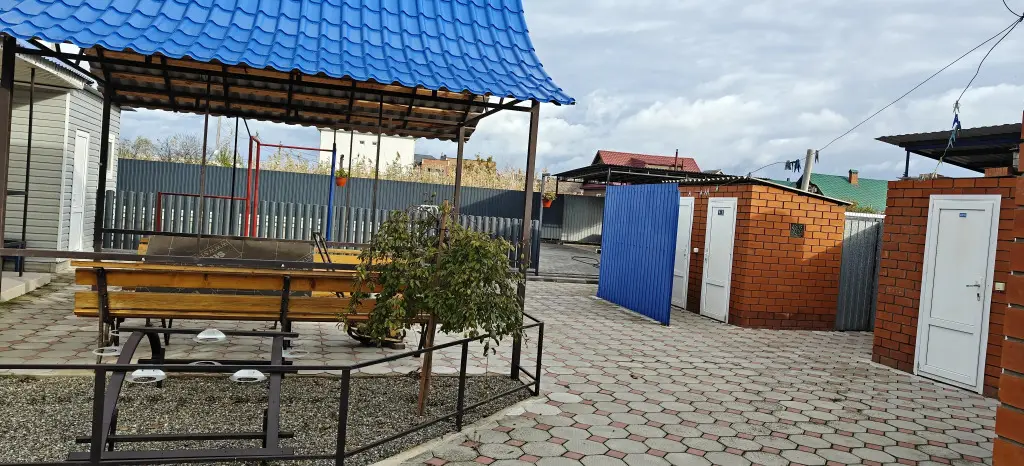 Пересыпь: Меблированные комнаты Четыре сезона