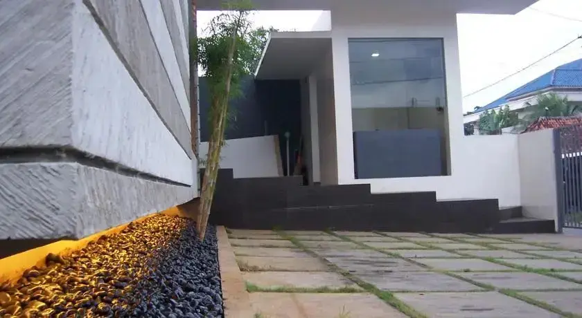 Джакарта: FLAT06. Minimalist Residence
