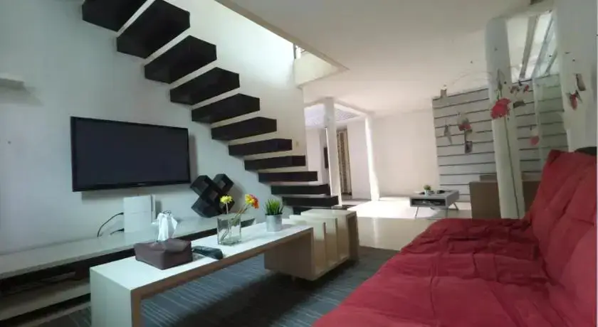 Джакарта: FLAT06. Minimalist Residence