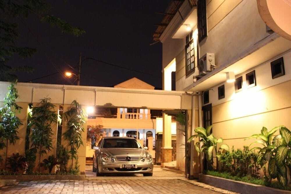 Джакарта: Lagura Residence Guest House