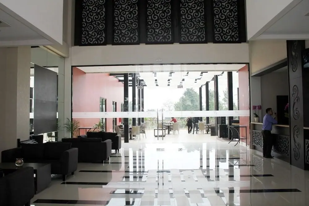 Богор: Padjadjaran Suites Resort and Convention Hotel