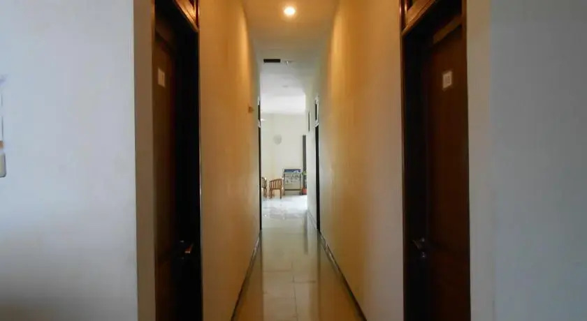 Сурабая: Hotel Paprica 1