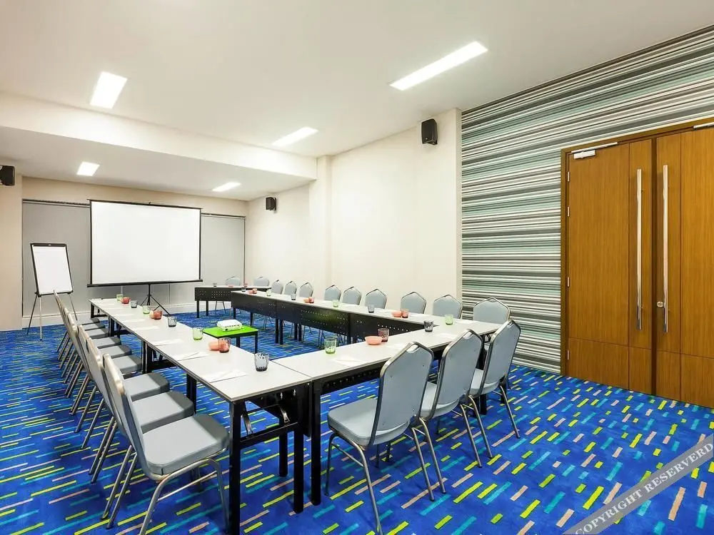 Сурабая: Ibis Budget Surabaya HR Muhammad
