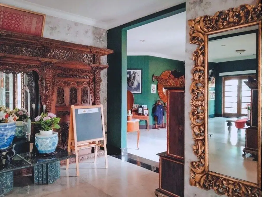 Джакарта: Kyriad Pejaten Suites