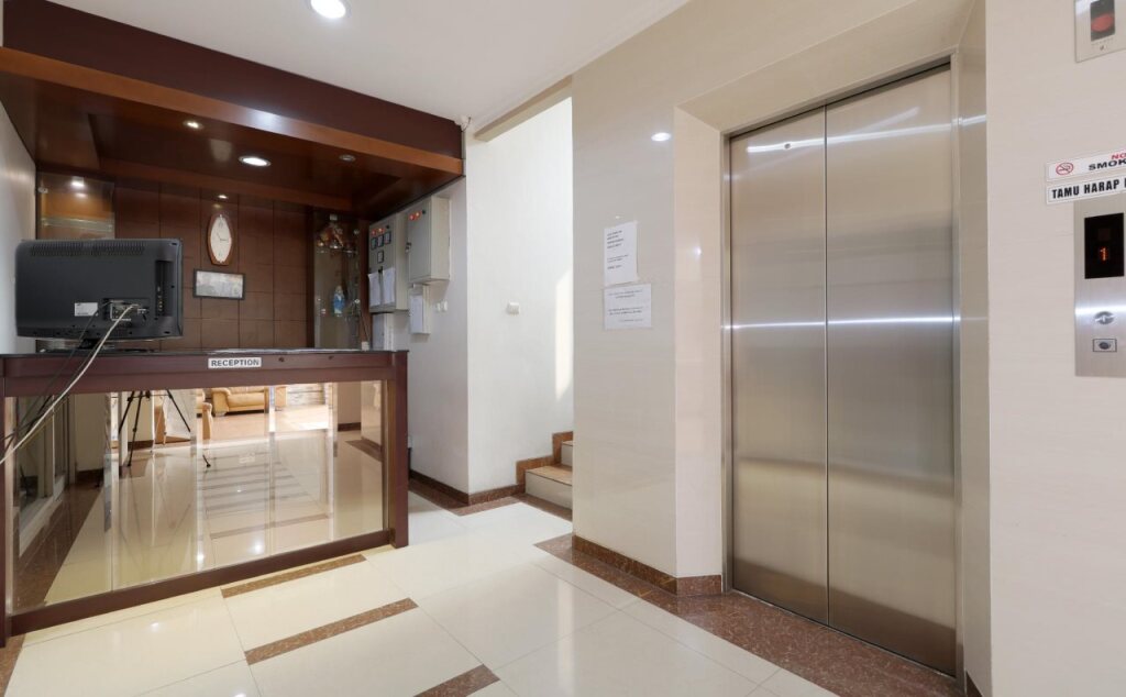 Джакарта: Clover Residence Near Mall Ambassador