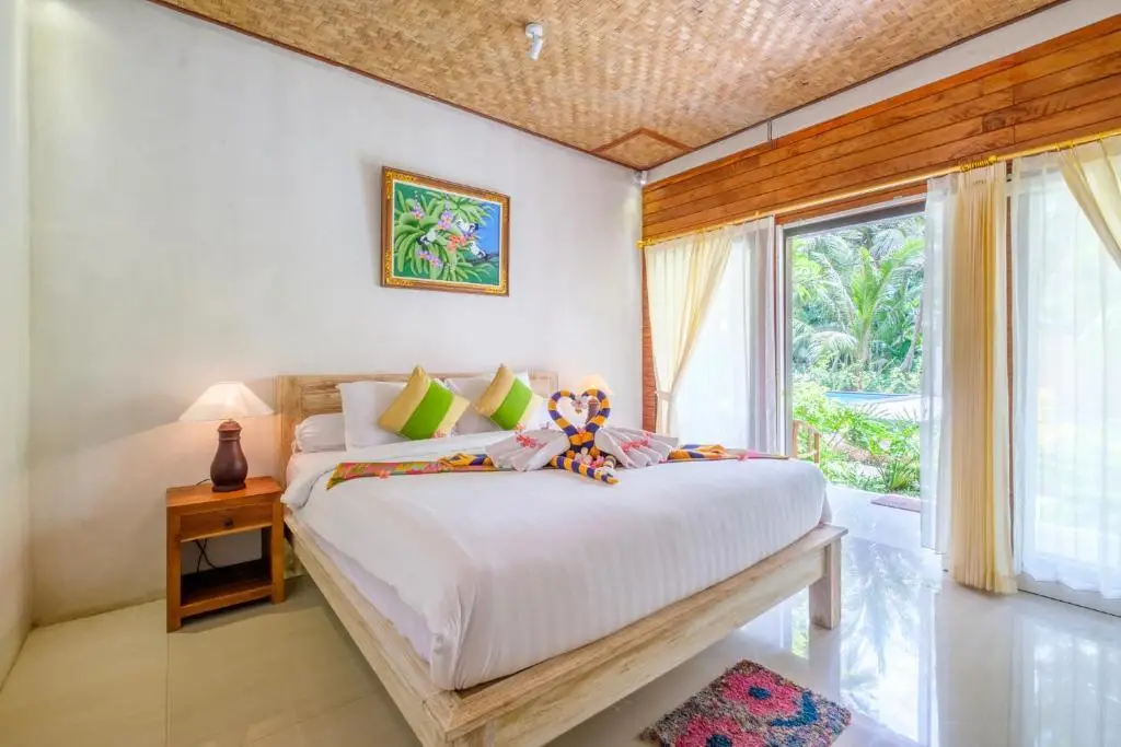 Пенида: Crystal Bay Bungalows