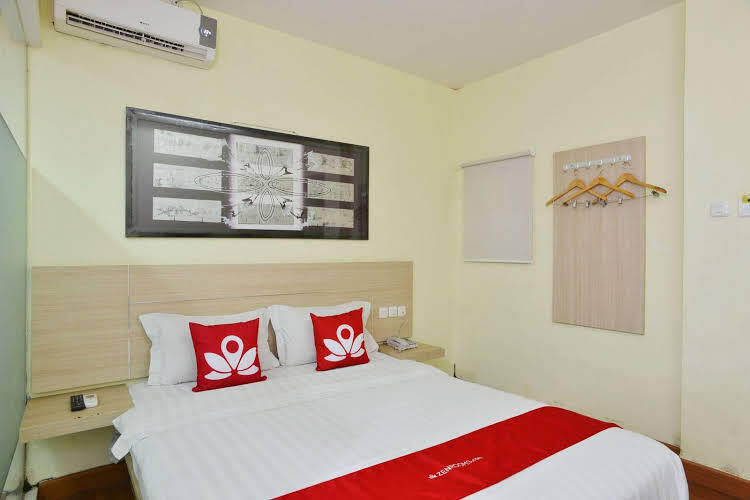 Джакарта: ZEN Rooms Rujia Hotel