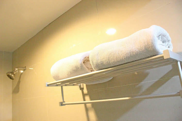 Джакарта: ZEN Rooms Rujia Hotel