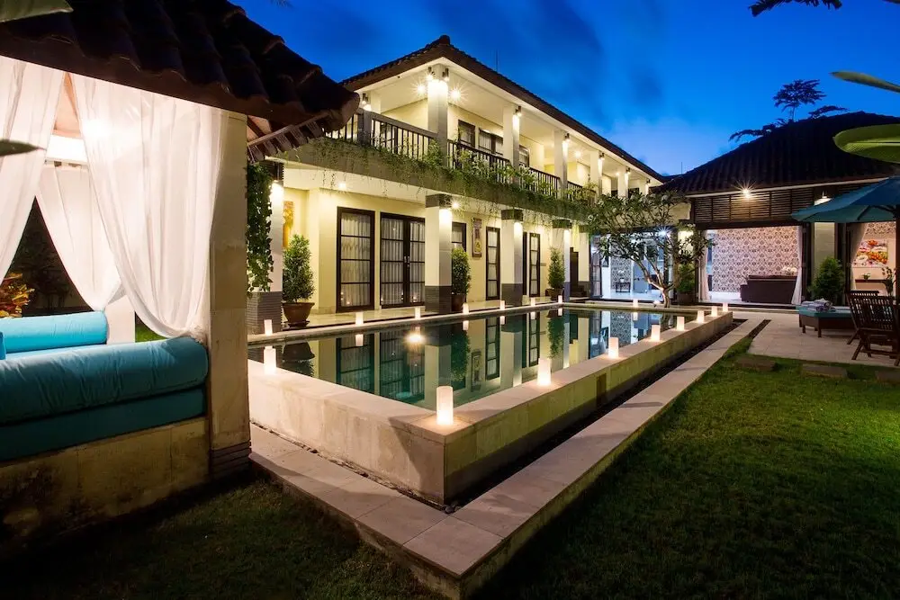 Керобокан: Cometa Villas Seminyak
