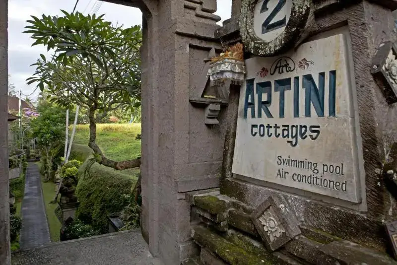 Убуд: Artini Cottages