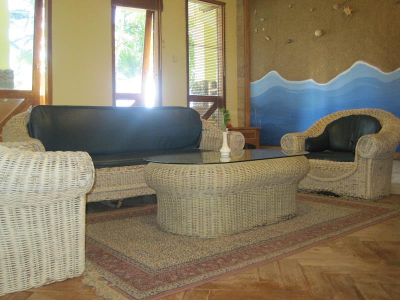 Аньер: Anyer Cottage