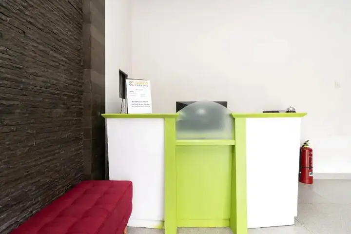 Джакарта: Urbanview Hotel Bizhome Artha Gading Boulevard by RedDoorz
