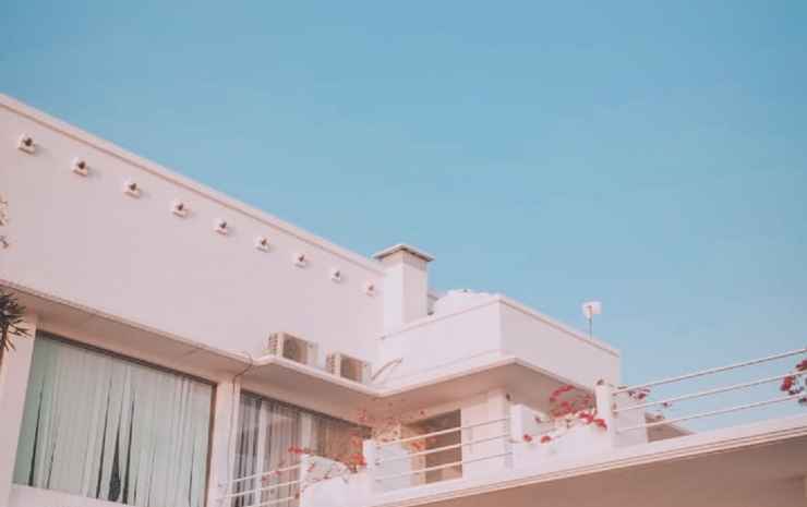 Джепара: Seaside Villa