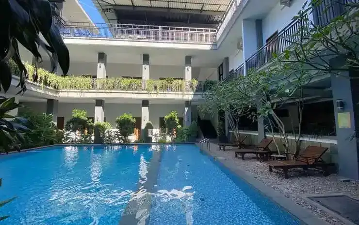 Бату: Crystal Inn Hotel Batu