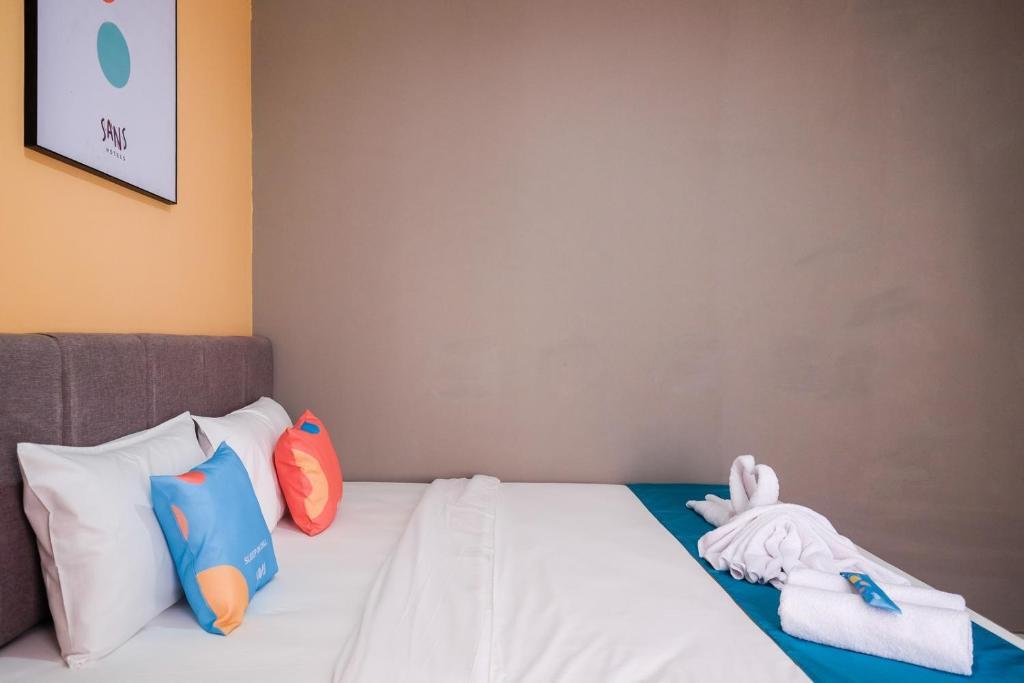 Суракарта: Sans Hotel Fourth Loft Solo
