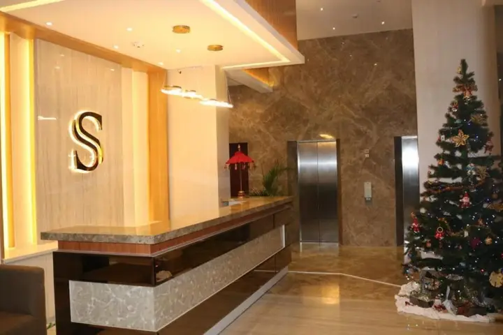 Сурабая: Surabaya River View Hotel
